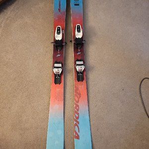 Nordica Santa Ana 161 women's skis squire marker bindings